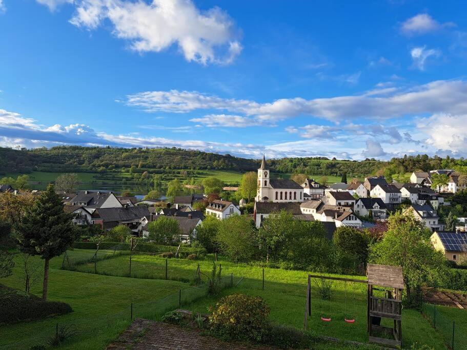 Haus Mit Idyllischem Seeblick Villa Schalkenmehren Exterior foto